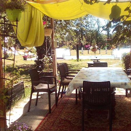 La Longere Des Gillettes Bed and Breakfast Bézenet Εξωτερικό φωτογραφία
