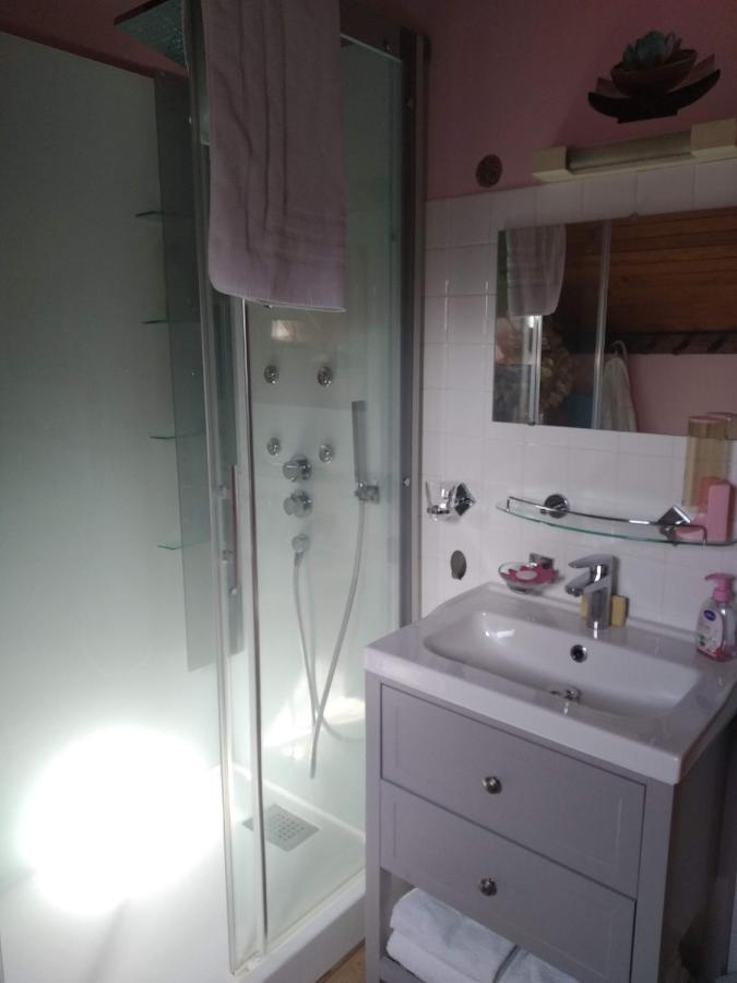 La Longere Des Gillettes Bed and Breakfast Bézenet Εξωτερικό φωτογραφία