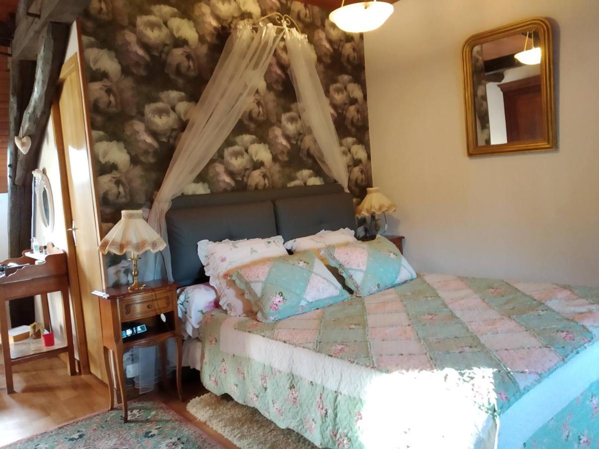 La Longere Des Gillettes Bed and Breakfast Bézenet Εξωτερικό φωτογραφία