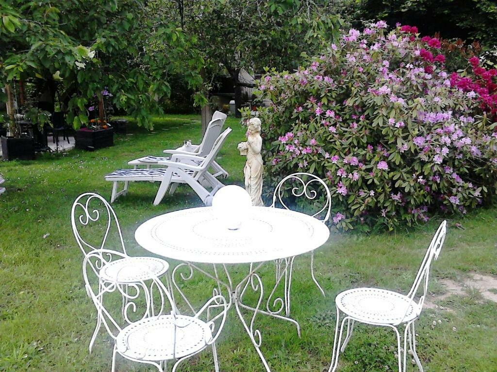 La Longere Des Gillettes Bed and Breakfast Bézenet Εξωτερικό φωτογραφία