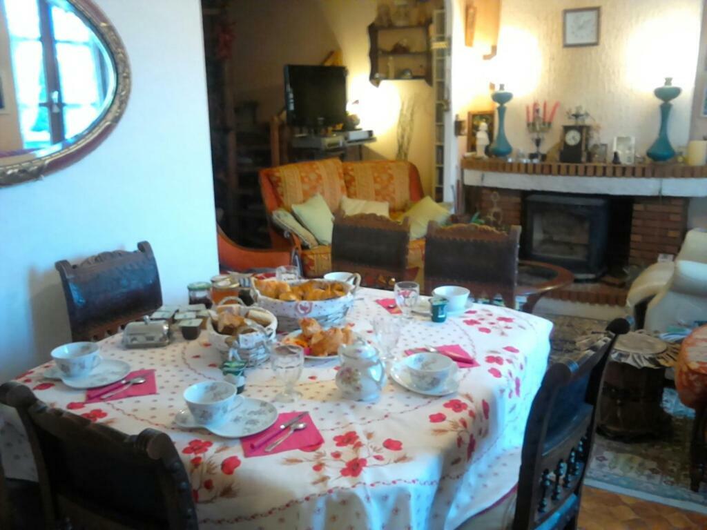 La Longere Des Gillettes Bed and Breakfast Bézenet Εξωτερικό φωτογραφία